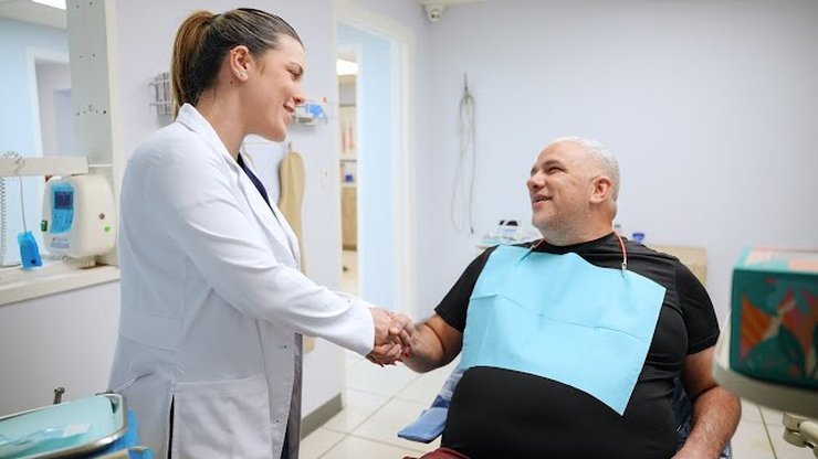 Paya Dental patient video testimonial